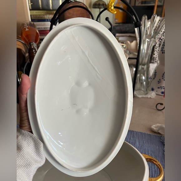 Vntg. 18k gold Royal LB Bavaria Oval casserole.used. Good for decoration . - Picture 6 of 16